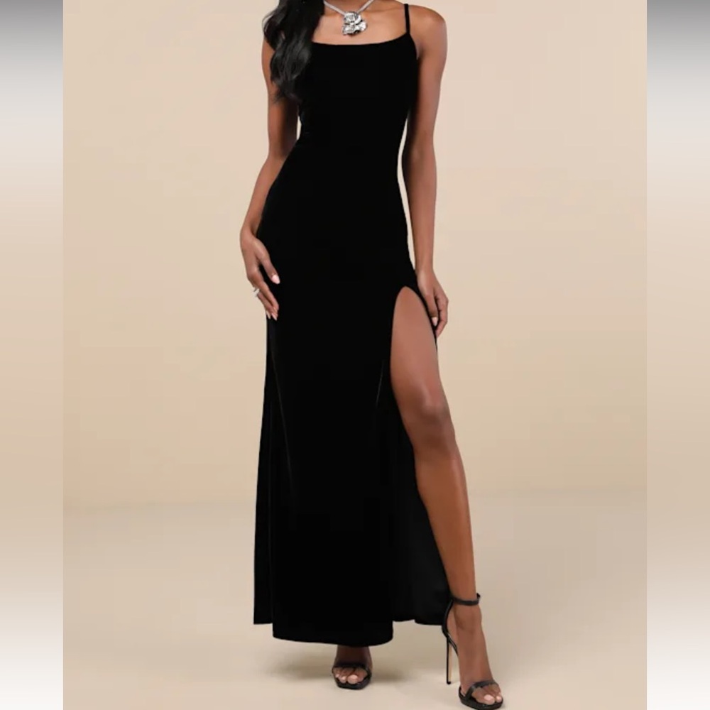 Lulus black dress